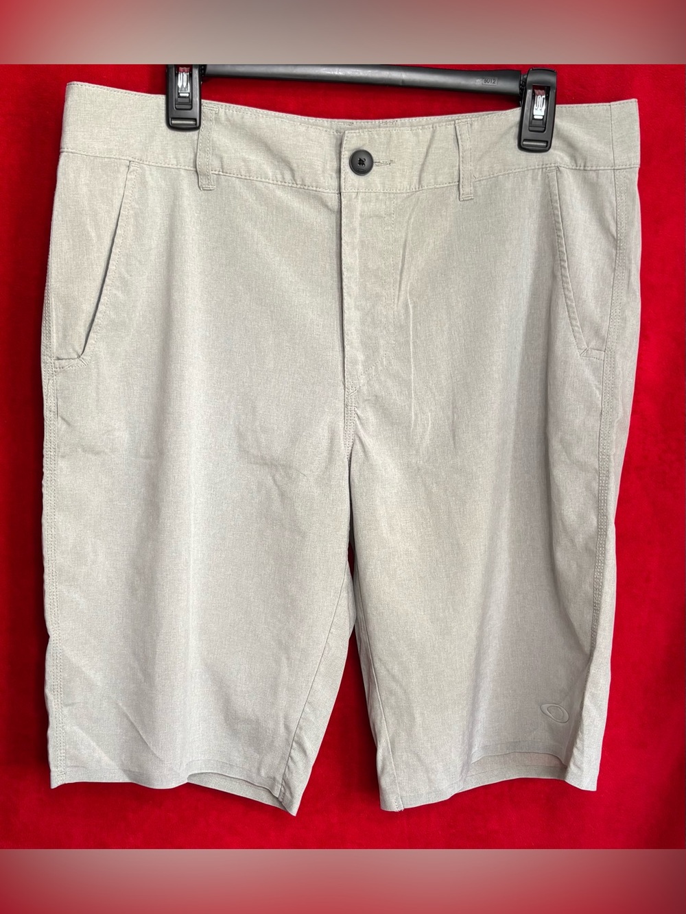 Oakley Technical Golf Shorts Stone Khaki Stretch Chino Walk Shorts 34
